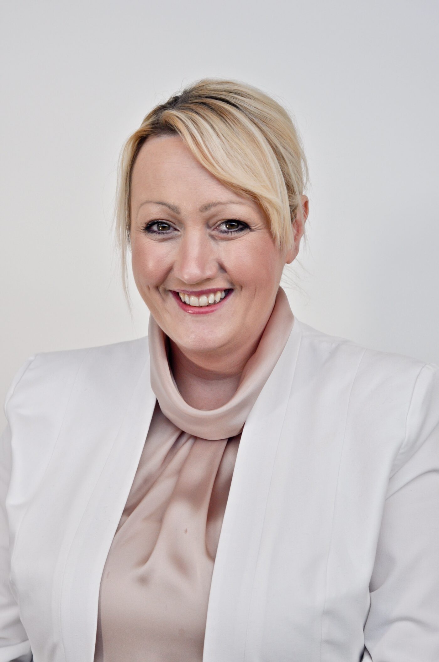 Meet the Speaker - Rebecca Evans AM