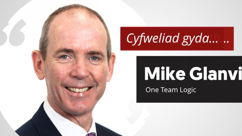 Cyfweliad gyda . . . Mike Glanville